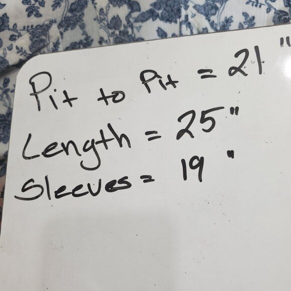 GIMMICKS BY BKE Womens Blouse SZ M Floral Ombre Open Back Pockets Blue - Picture 5 of 11